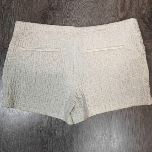00S contemporary ivory h&m clique dropped waist trouser fit shorts - Picture 3 of 5